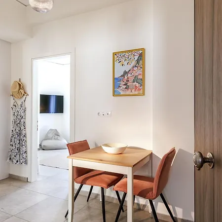 Lovely 1-bedroom With Balcony Appartement