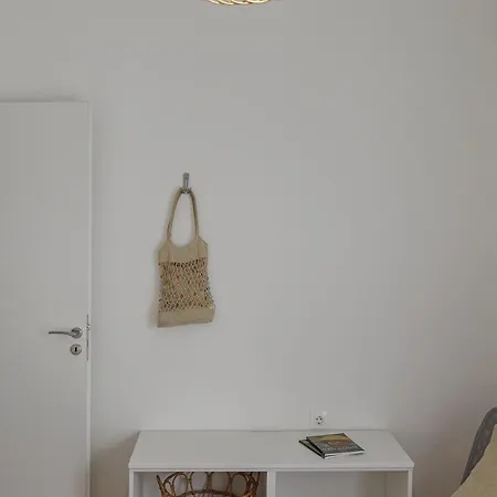 Apartment Lovely 1-bedroom With Balcony Athens